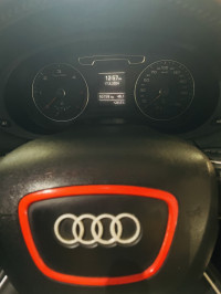 Audi Q3 Audi Q3 35 TDI Premium + Sunroof