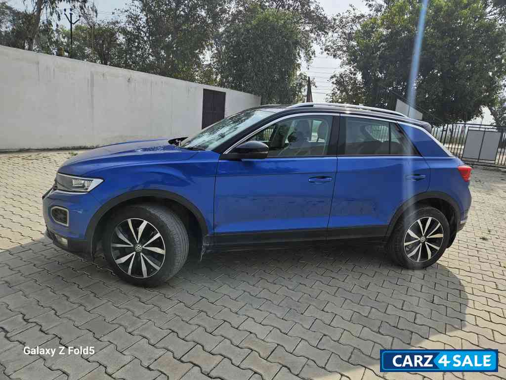 Ravenna Blue Volkswagen T-Roc 2020 1.5 tsi Ravenna Blue Volkswagen T-Roc 2020 1.5 tsi