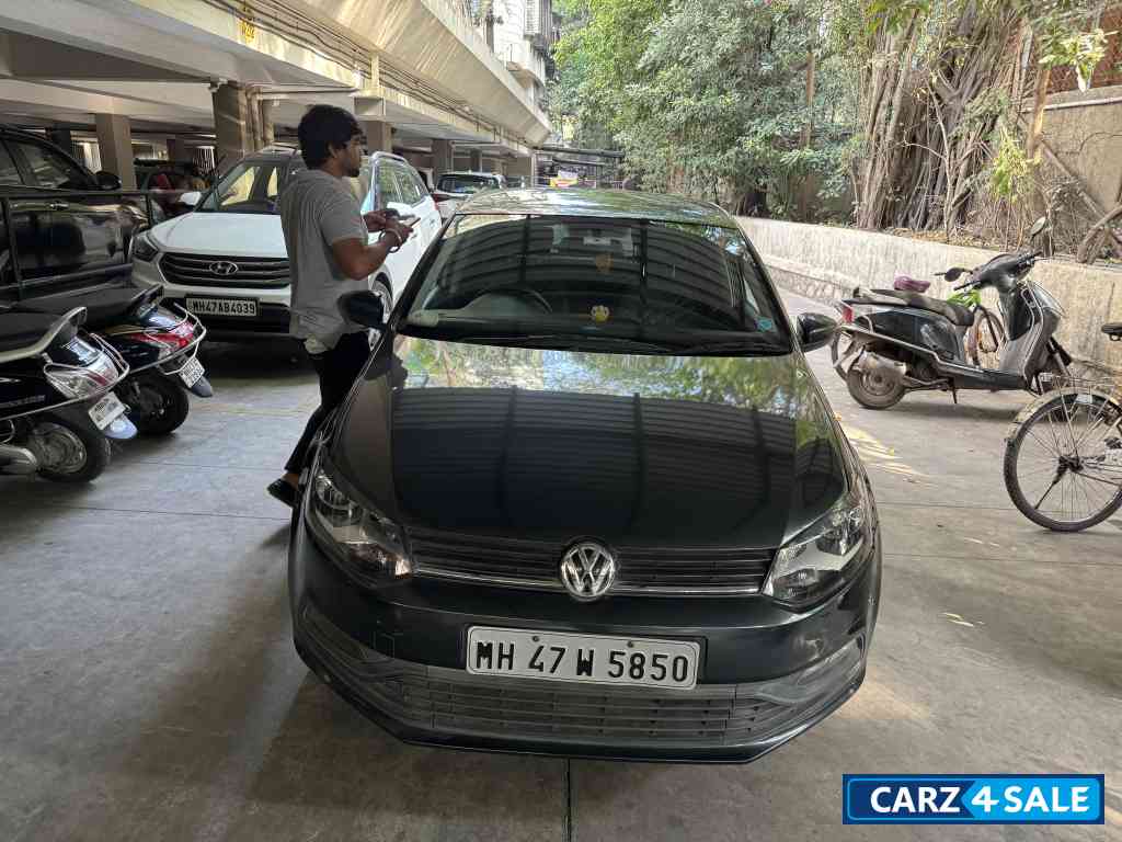 Grey Volkswagen Polo Comfortline 1.2 petrol