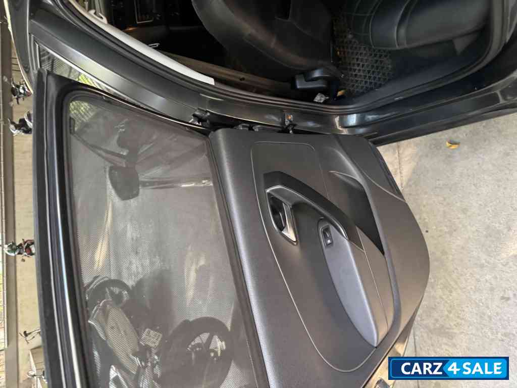 Grey Volkswagen Polo Comfortline 1.2 petrol