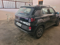 Black Hyundai Venue Sx