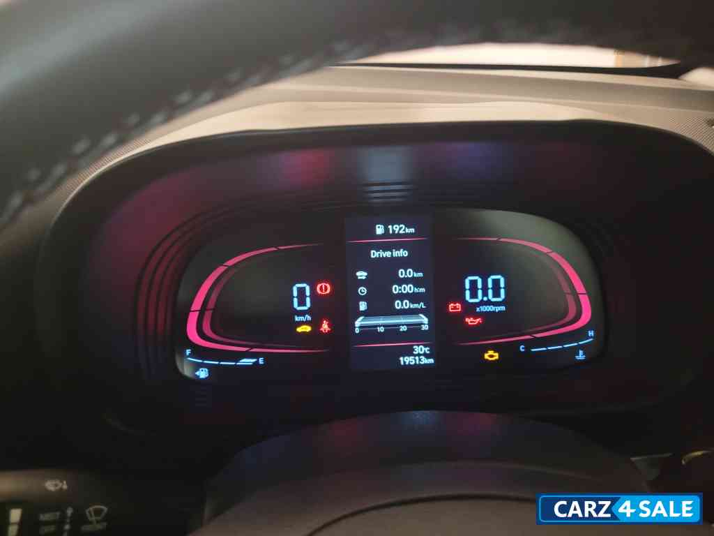 Black Hyundai Venue Sx