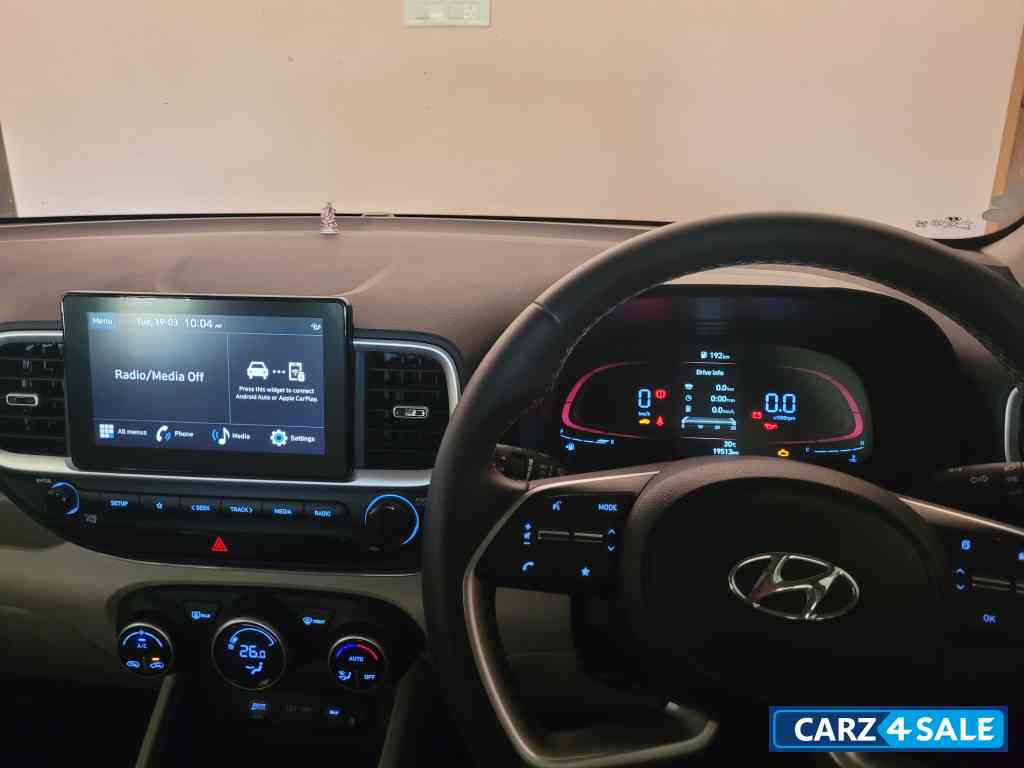 Black Hyundai Venue Sx