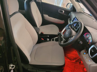 Black Hyundai Venue Sx