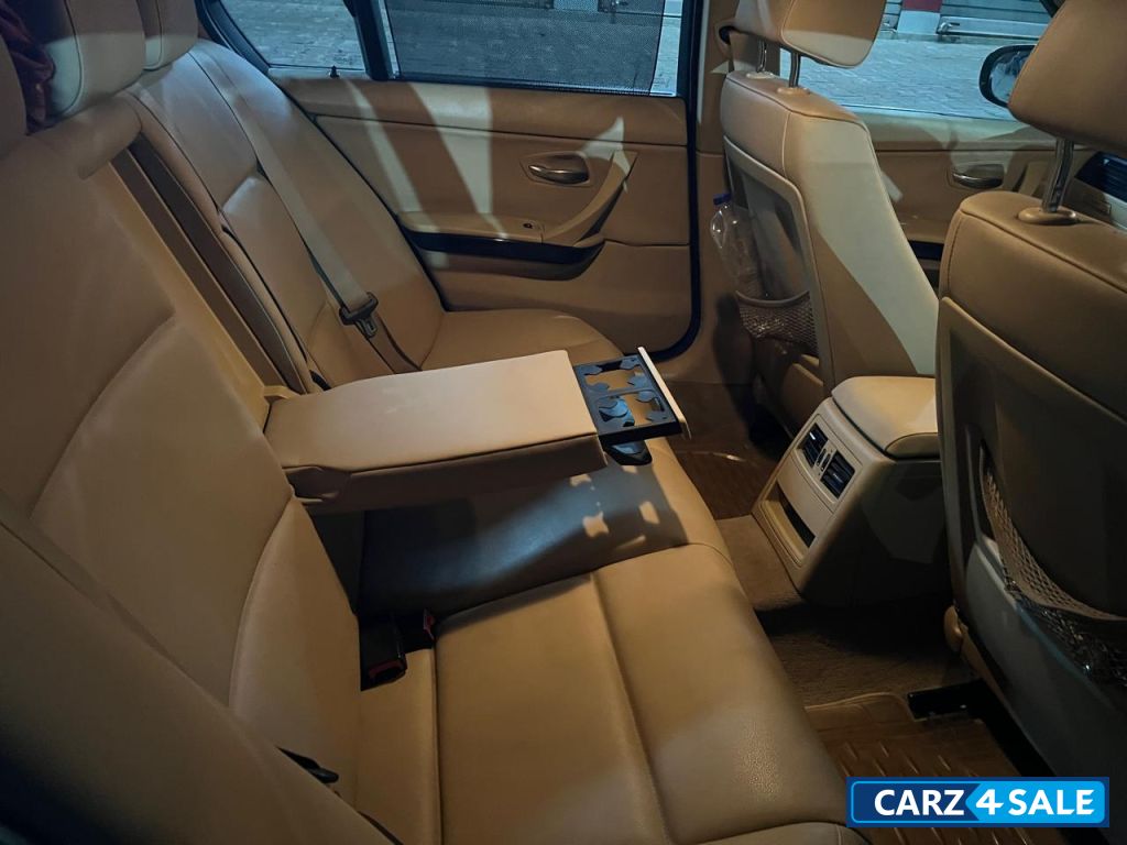 BMW 3-Series HR26BU5148