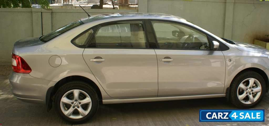 Skoda Rapid Style Plus