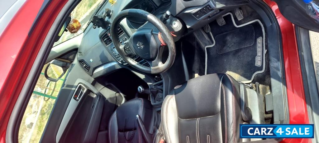 Maruti Suzuki Vitara Brezza zdi