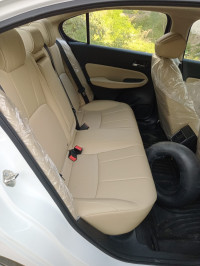 Platinum White P Honda City MMC RDE ZX MT(I-VTEC)