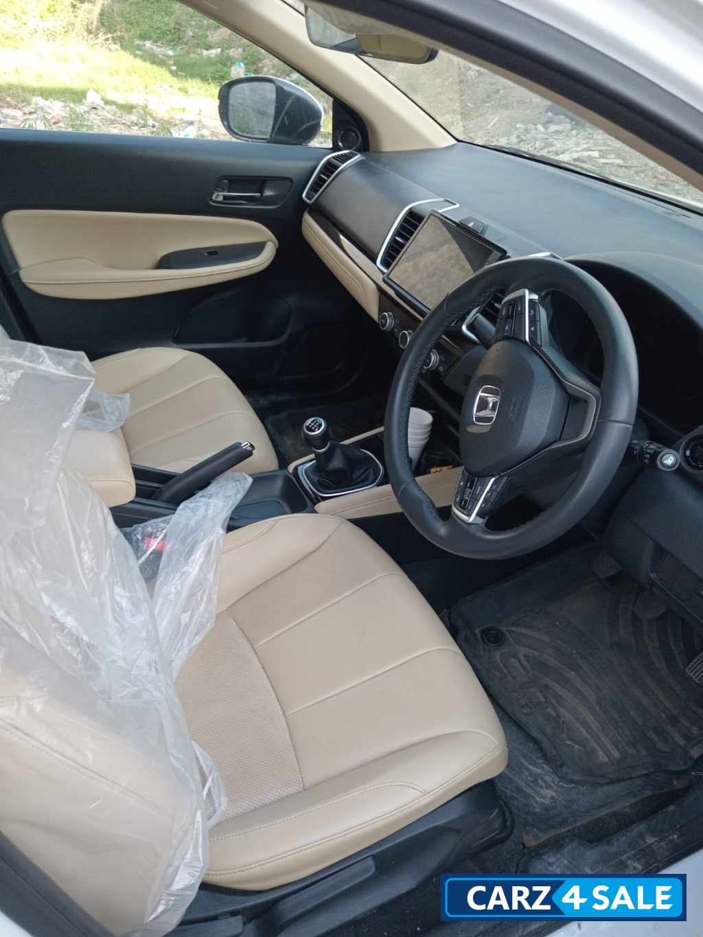 Platinum White P Honda City MMC RDE ZX MT(I-VTEC)