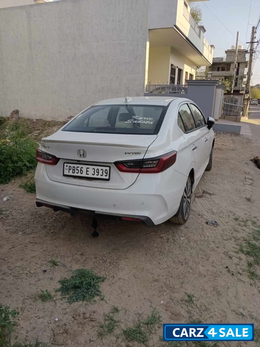 Platinum White P Honda City MMC RDE ZX MT(I-VTEC)