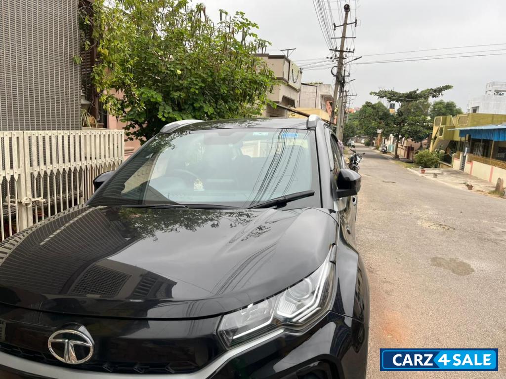 Black Tata Nexon Dark Edition