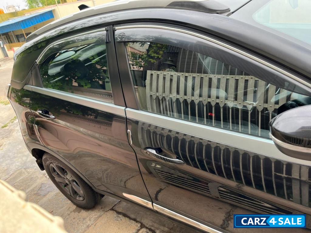 Black Tata Nexon Dark Edition