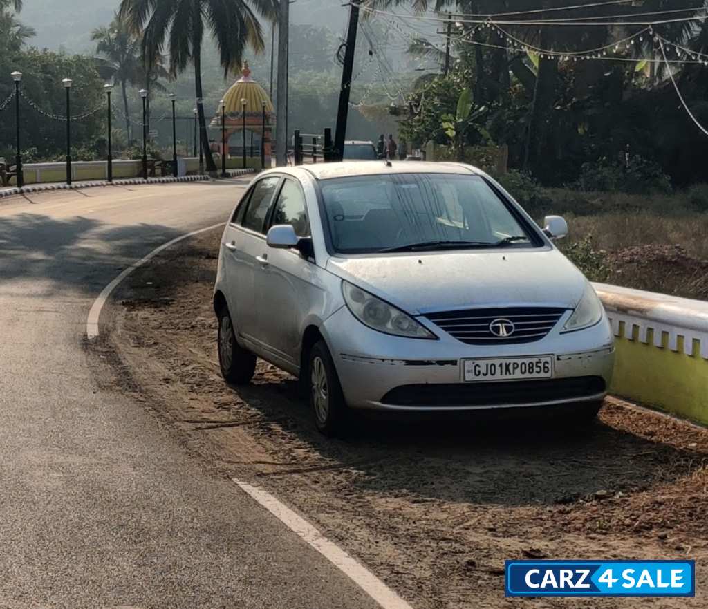 Tata Vista Tech LX Quadrajet