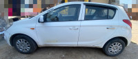 White Hyundai i20 Magna 1.4 DSL BSIV