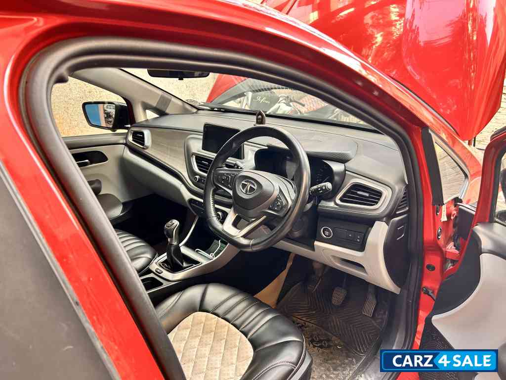 Tata Altroz XZ