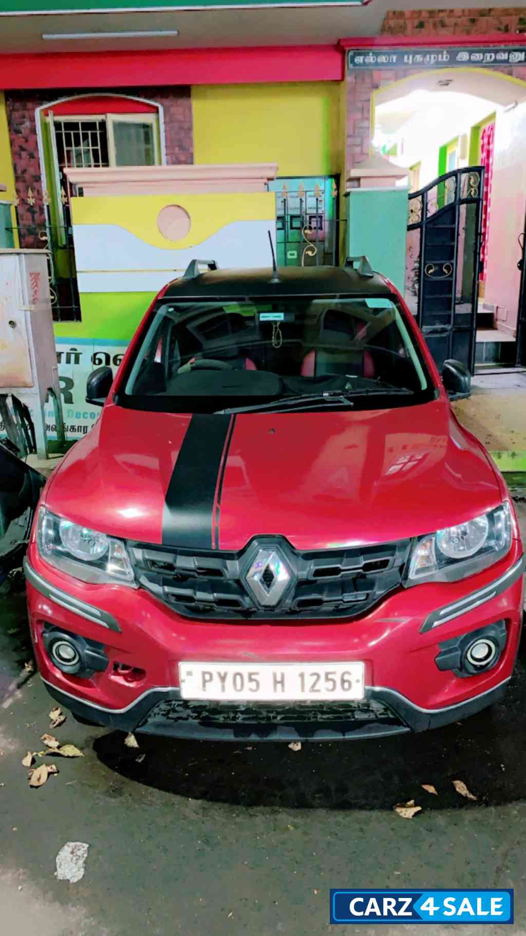 Fiery Red Renault Kwid Rxl