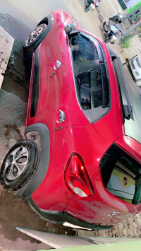 Fiery Red Renault Kwid Rxl