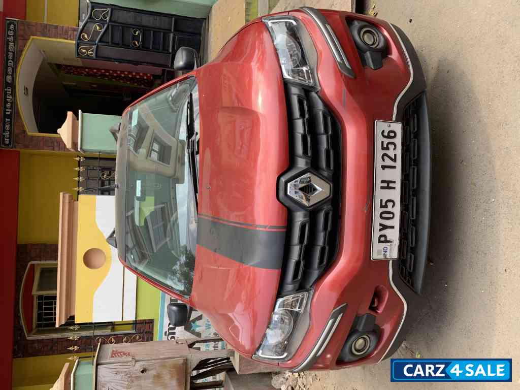 Fiery Red Renault Kwid Rxl