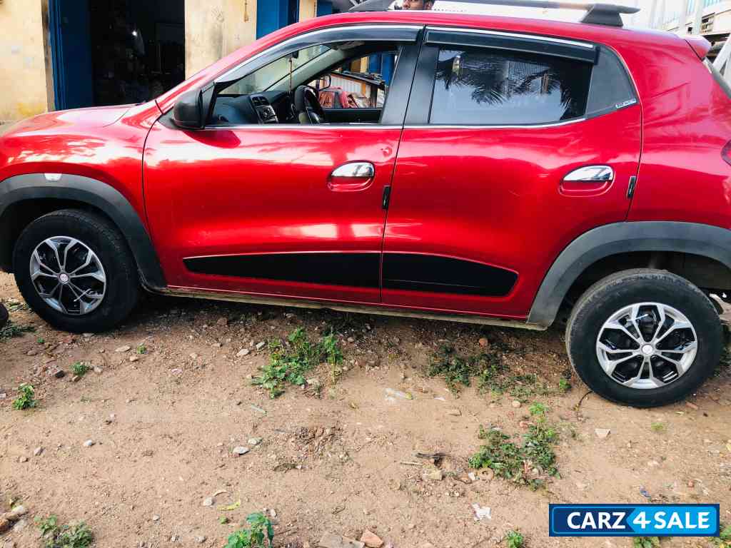 Fiery Red Renault Kwid Rxl