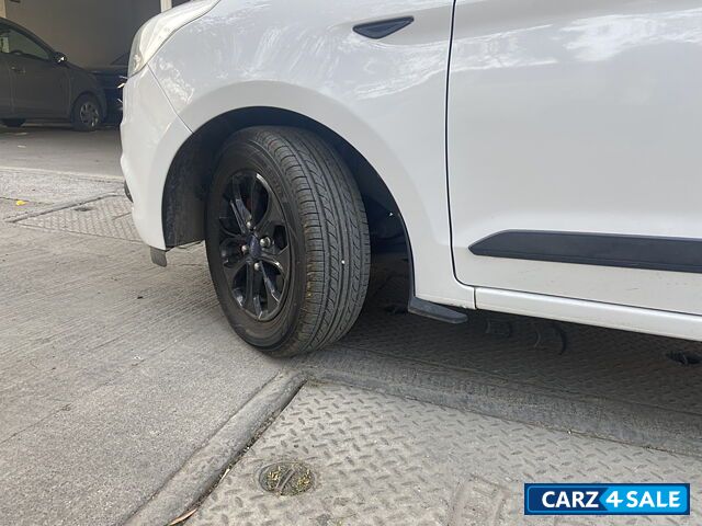 Ford Aspire titanium