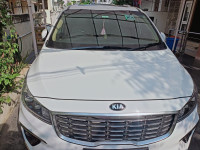 Kia Carnival Limousine