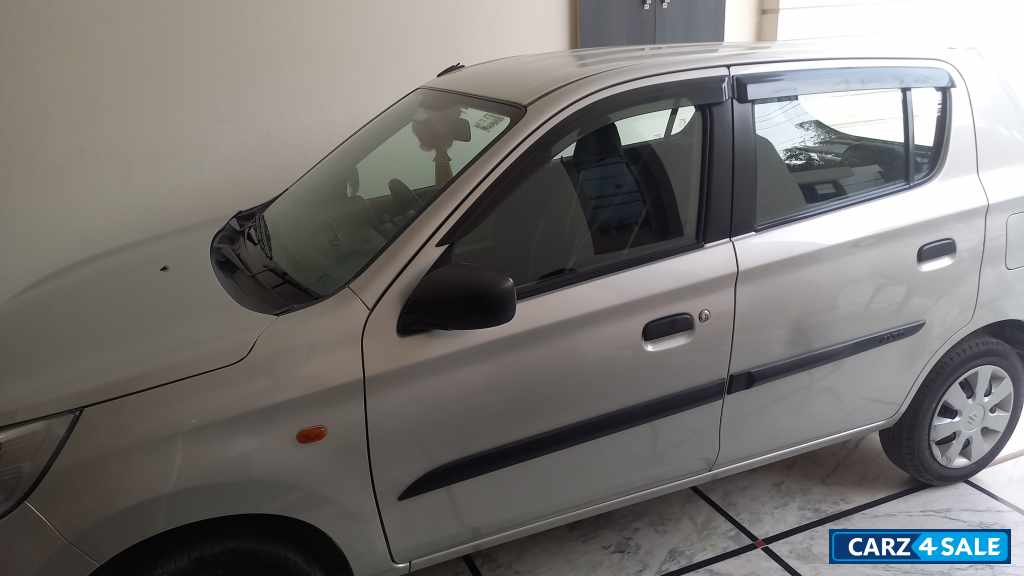 Silver Maruti Suzuki Alto K10 VXI