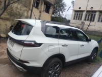 Tata Safari Xt plus