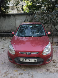 Red Ford Figo ZXI