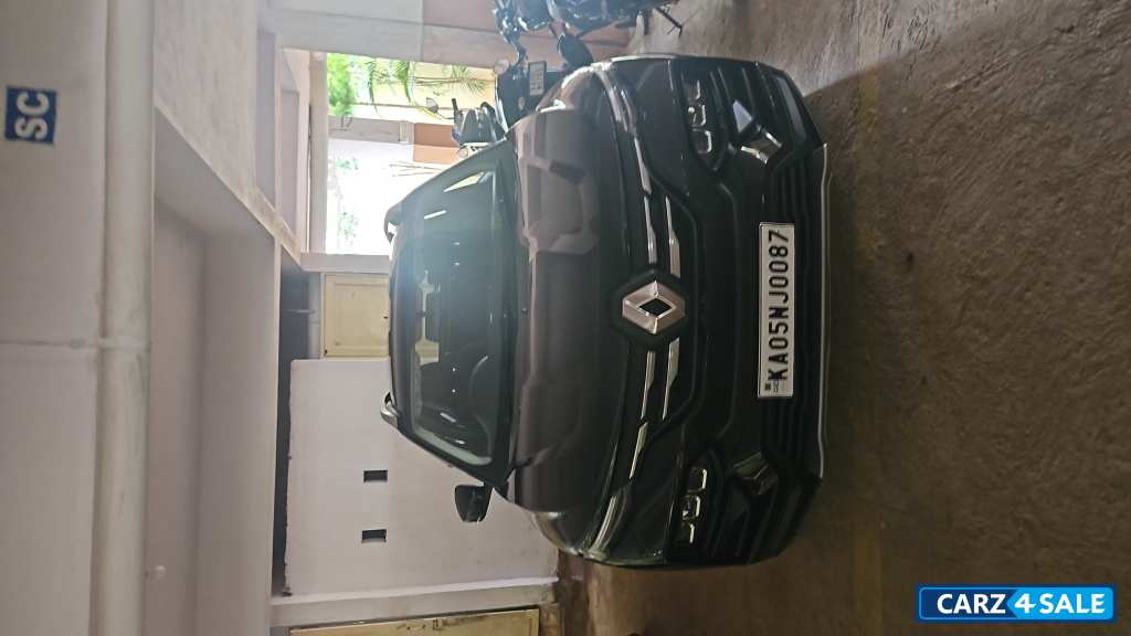 Black Renault Kiger RXZ Turbo