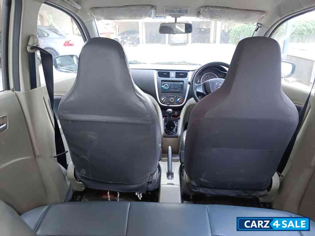 Pearl Arctic White Maruti Suzuki Celerio Vxi CNG Green