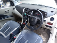 Pearl Arctic White Maruti Suzuki Celerio Vxi CNG Green