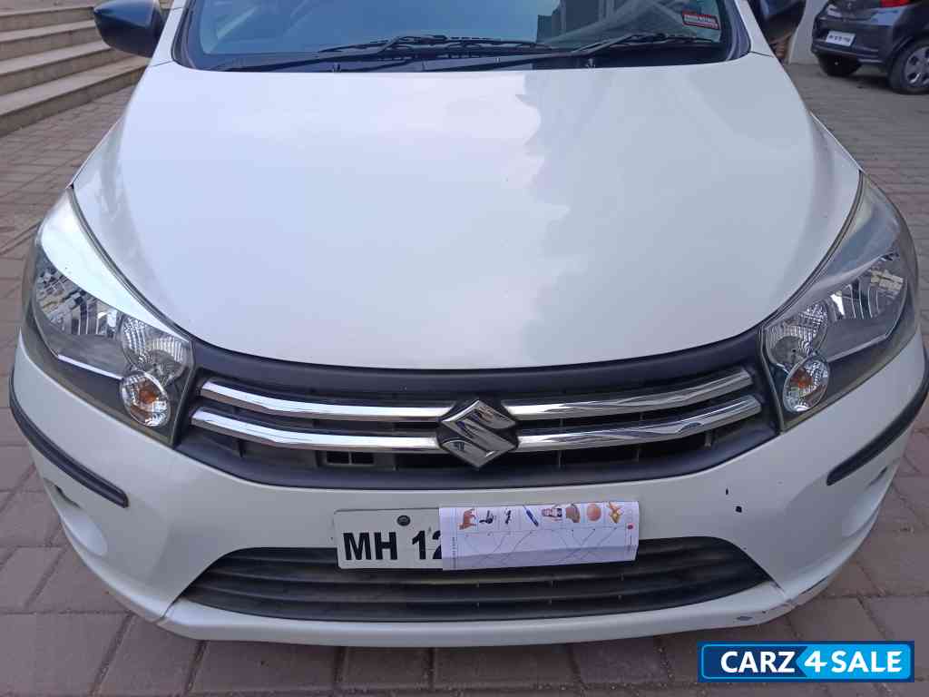 Pearl Arctic White Maruti Suzuki Celerio Vxi CNG Green