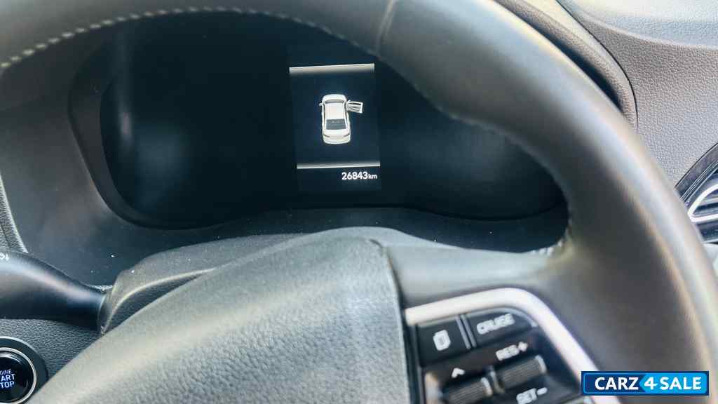 Hyundai Verna 1.5 SX (O)