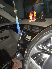 Mahindra KUV100 K8 D 5 seater