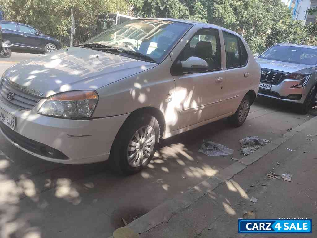 Tata Indigo ECS LX CR4