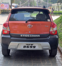Toyota Etios Cross