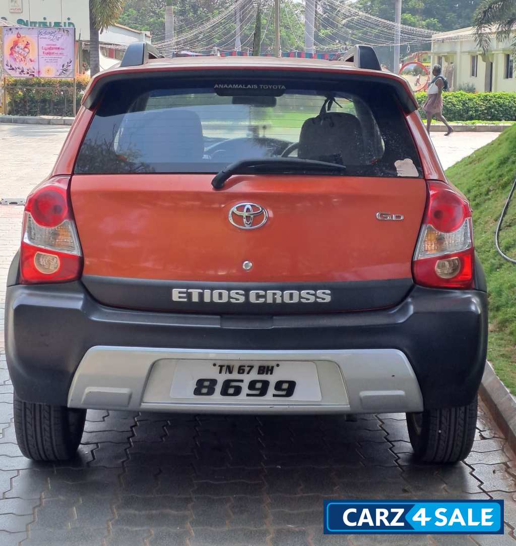 Toyota Etios Cross