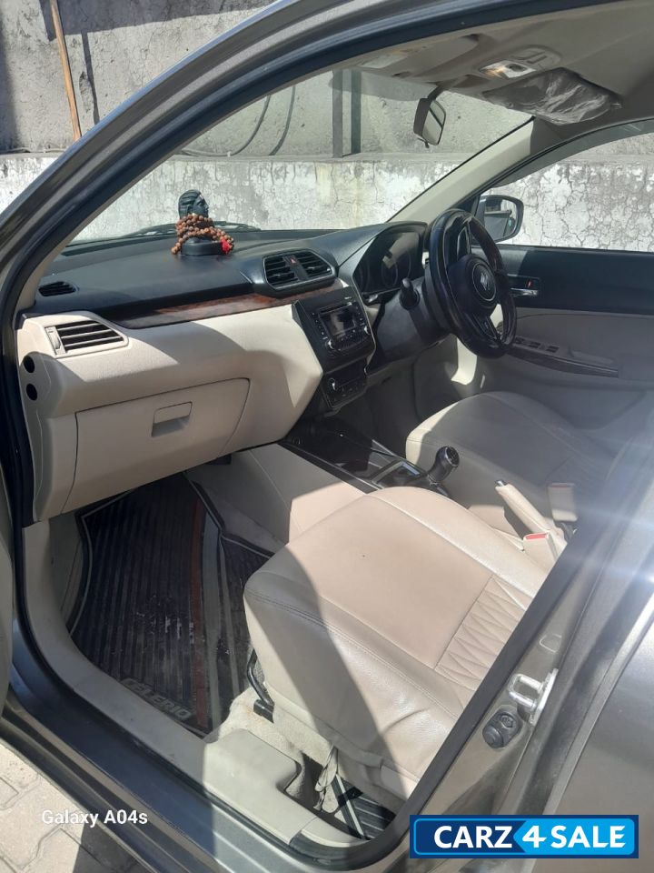 Maruti Suzuki Dzire Zxi