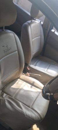 Silver Mahindra Renault Logan 1.6Glx