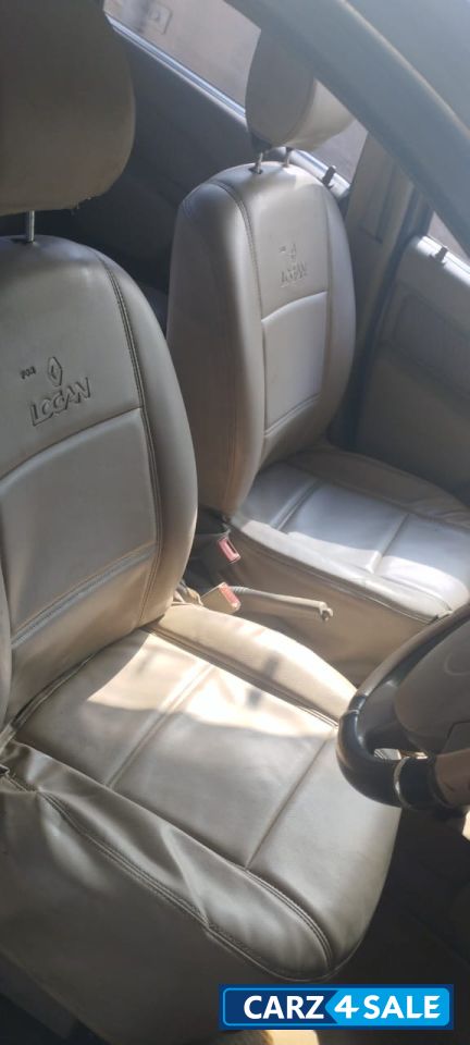 Silver Mahindra Renault Logan 1.6Glx