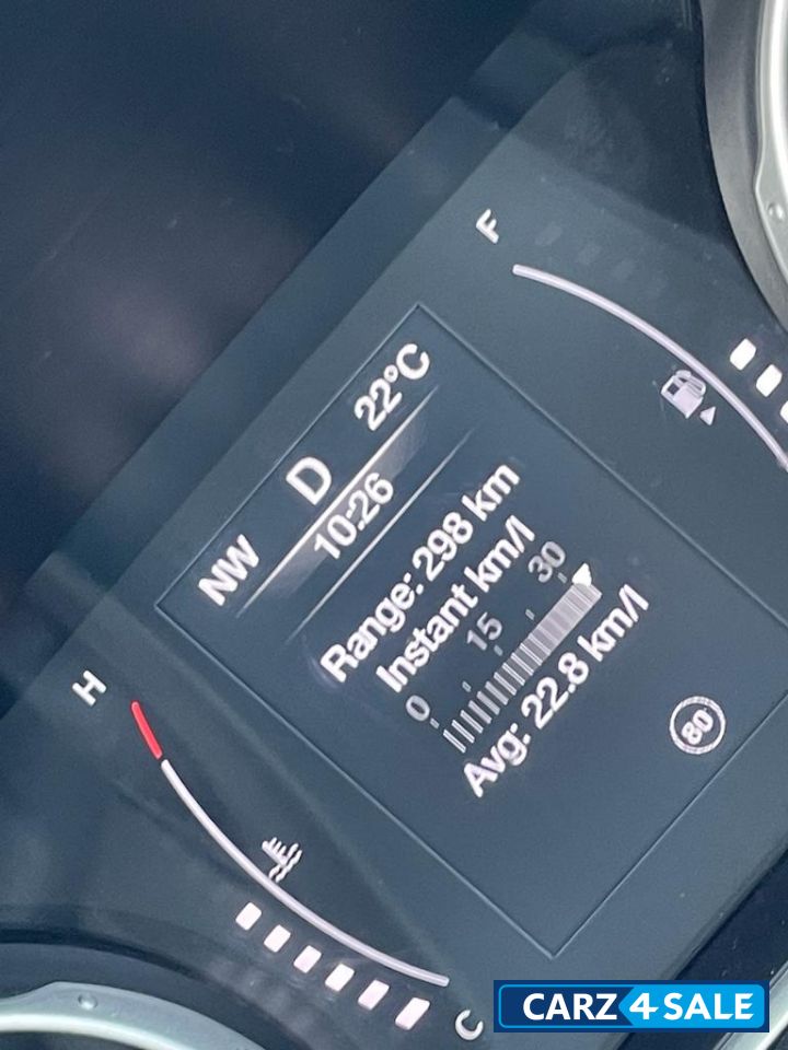 Jeep Compass Petrol AT