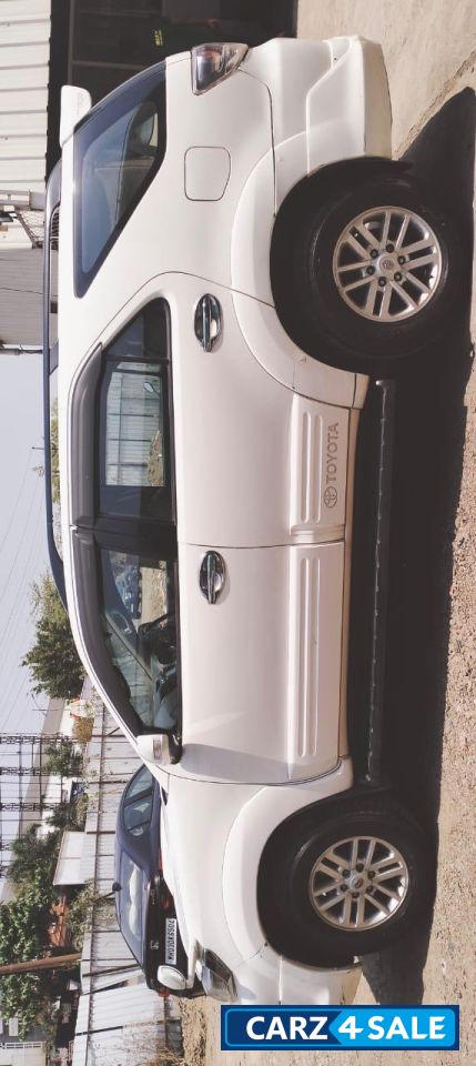 Toyota Fortuner 4x2 4 speed AT TRD Sportivo