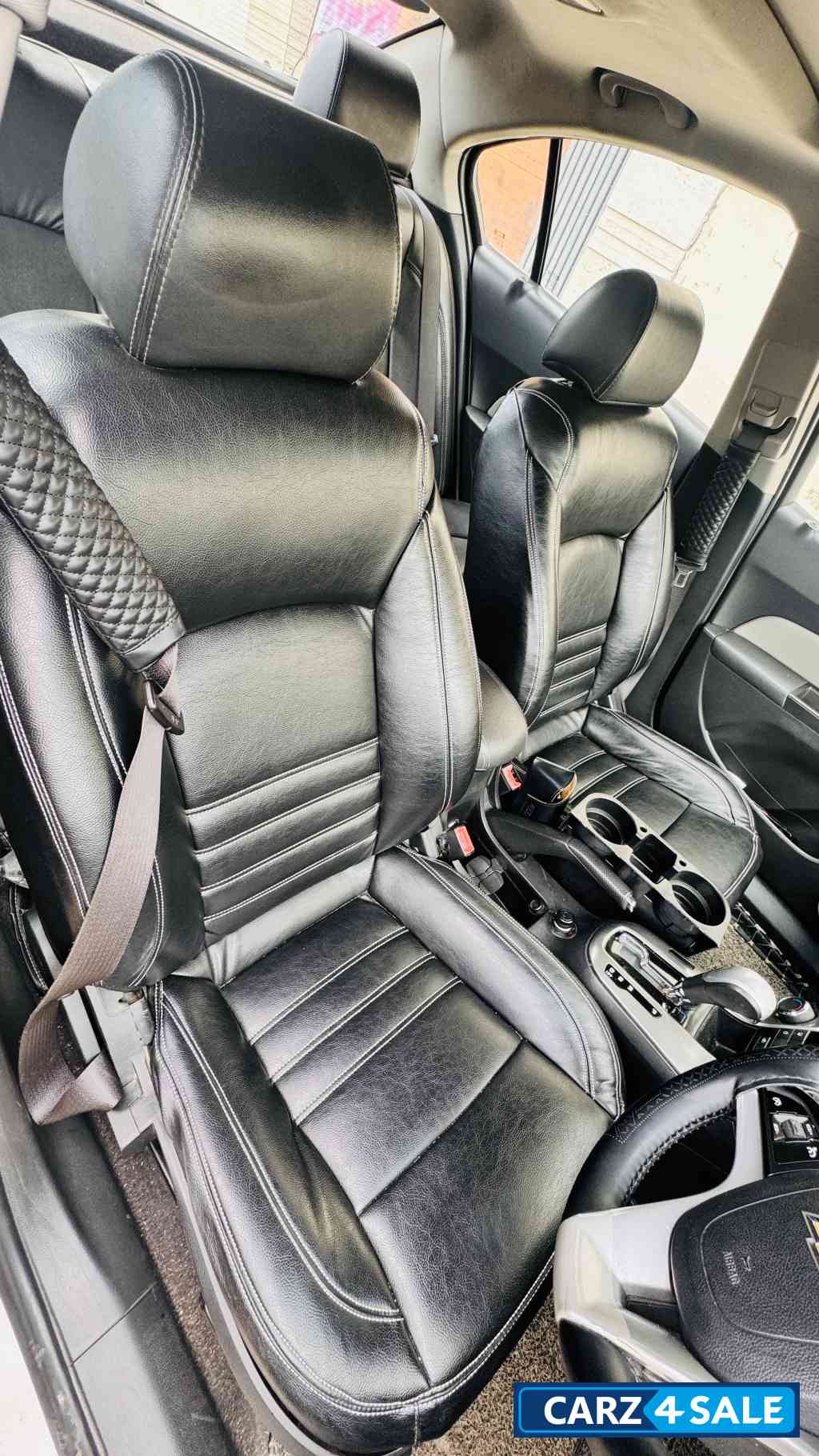 White Chevrolet Cruze AUTOMATIC DIESEL