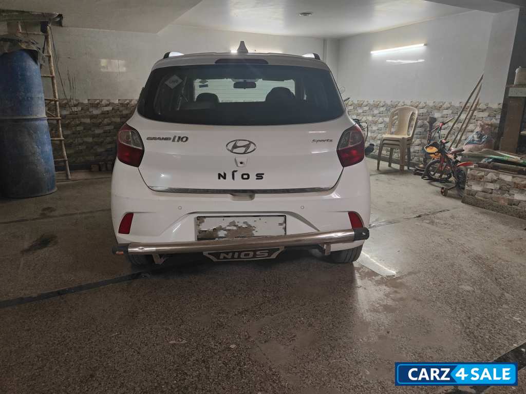 Hyundai i10 Hyundai Grand i10 Nios Sportz 1.2 Kappa VTVT CNG BS6