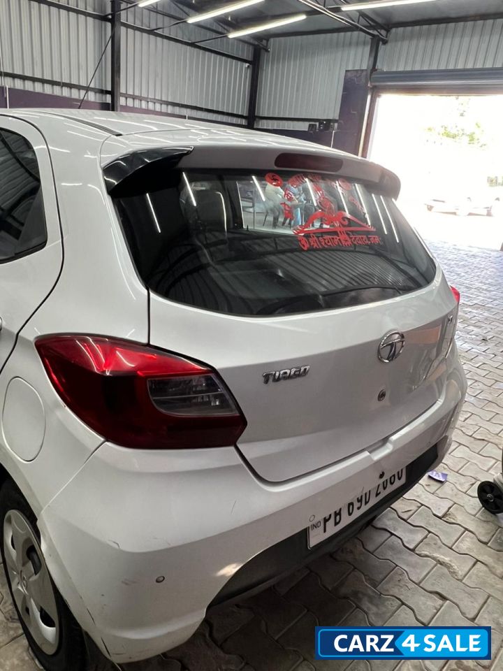 Tata Tiago Xt