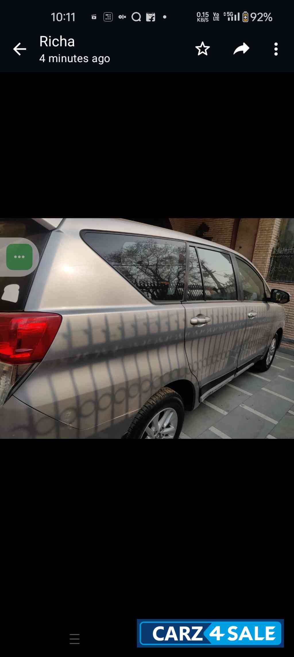 Silver Toyota Innova 2.8gx automatic Silver Toyota Innova 2.8gx automatic