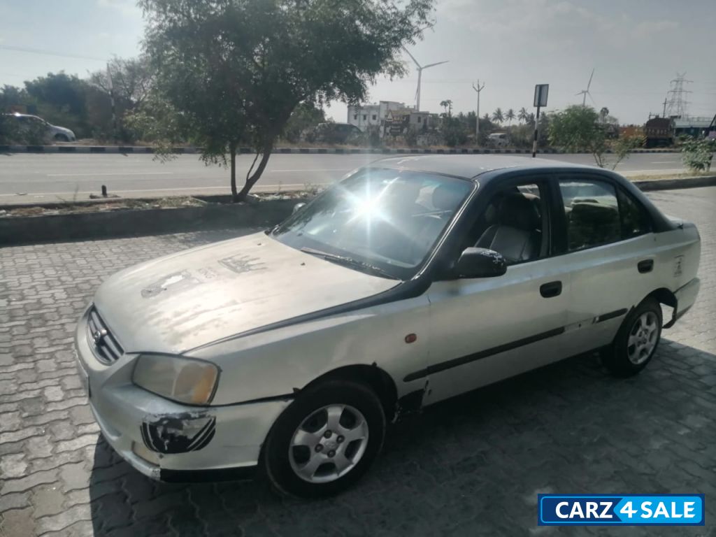Grey And Black Hyundai Accent Petrol