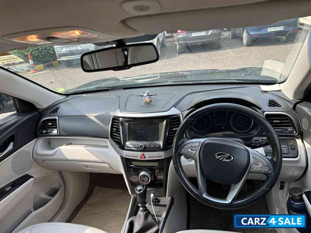 Mahindra XUV300 Diesel W8 (O)