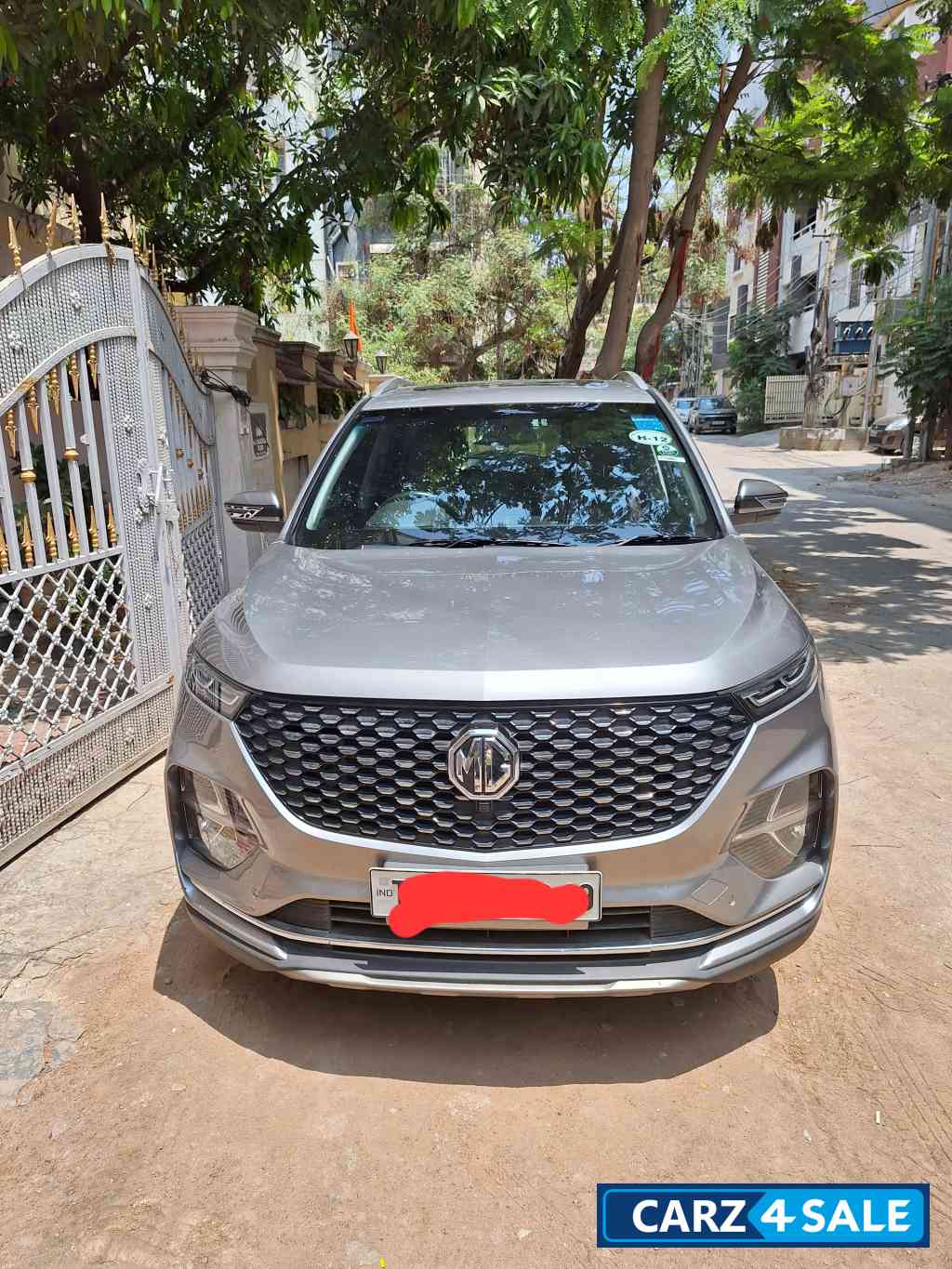 MG Hector Plus Sharp 1.5 DCT Petrol