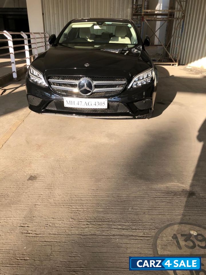 Black Mercedes-Benz C-Class Progressive C220d